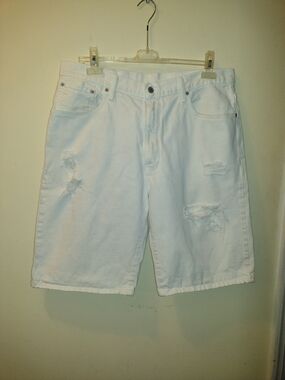 Levis 569 Jean shorts Mens Sz 36 White Denim Loose Straight Fit Distressed Jorts